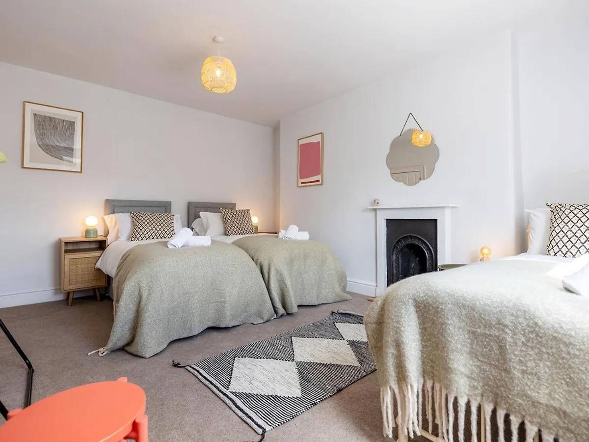 Pass The Keys Stunning Apartment In Central Location Bath United Kingdom